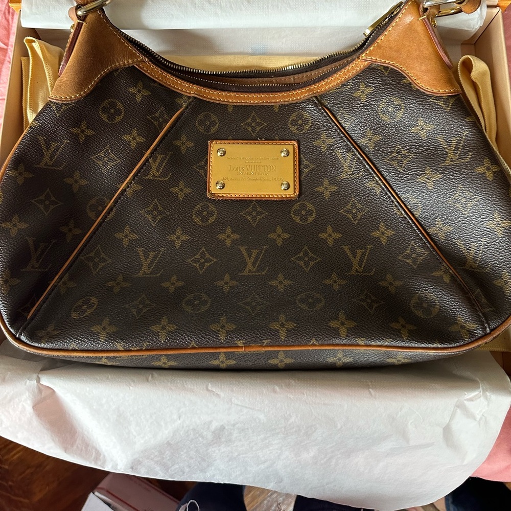 Louis botton originsl shoulder bag